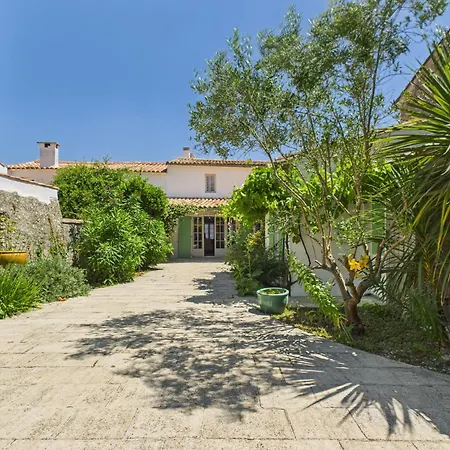 400 M De La Plage, Jardin, Maison Pour 8