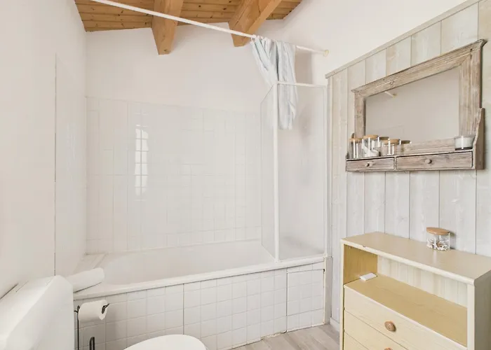 400 M De La Plage, Jardin, Maison Pour 8 *