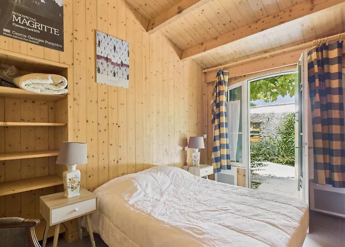 400 M De La Plage, Jardin, Maison Pour 8 *