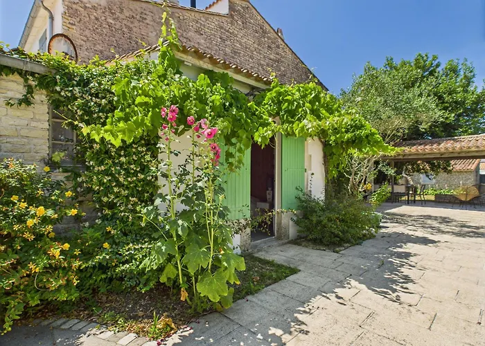 400 M De La Plage, Jardin, Maison Pour 8 *