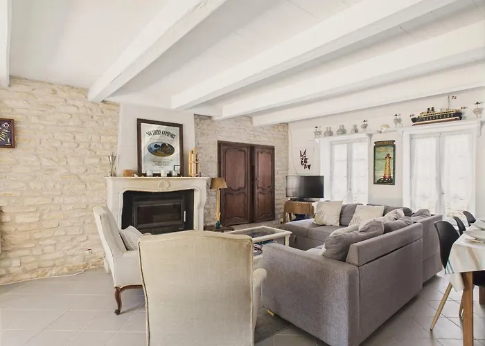 בית נופש 400 M De La Plage, Jardin, Maison Pour 8 *